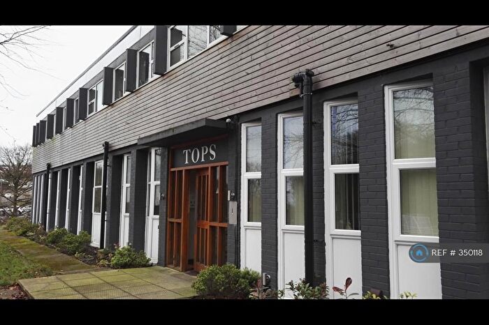 1 Bedroom Flat To Rent In Flat, Tops Apartments, Ravenscliffe Road, Kidsgrove, Stoke-On-Trent, Staffordshire, ST7