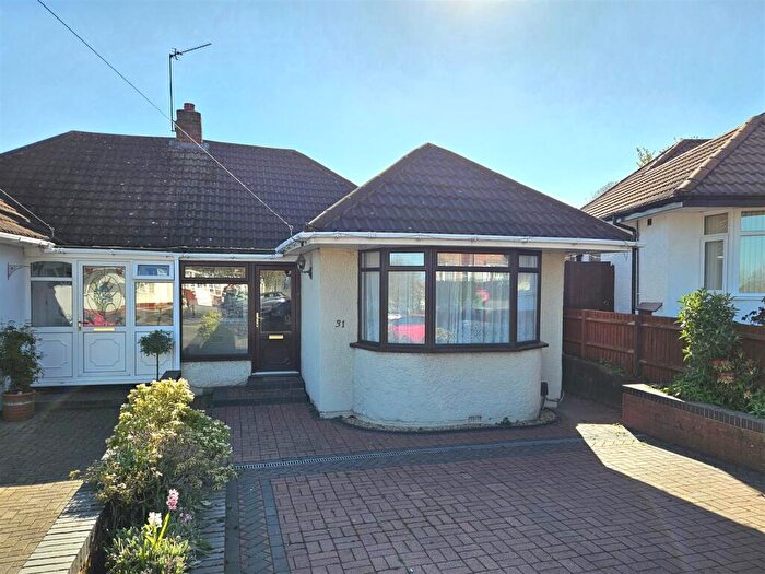3 Bedroom Bungalow For Sale In Solihull - Wichnor Road, B92