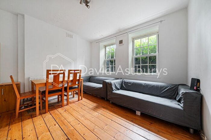 5 Bedroom Maisonette To Rent In Fernsbury Street, Clerkenwell, London, WC1X