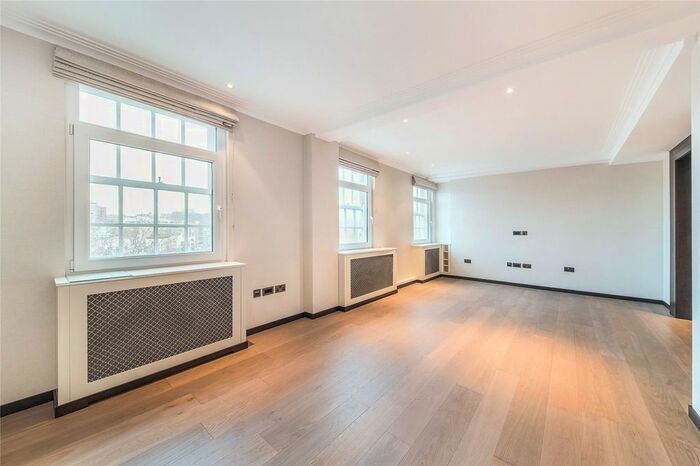 2 Bedroom Flat To Rent In Ovington Court, - Brompton Road, London, SW3