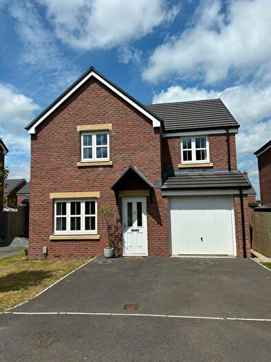 4 Bedroom Detached House To Rent In Lark Gardens, Clehonger, Hereford, HR2