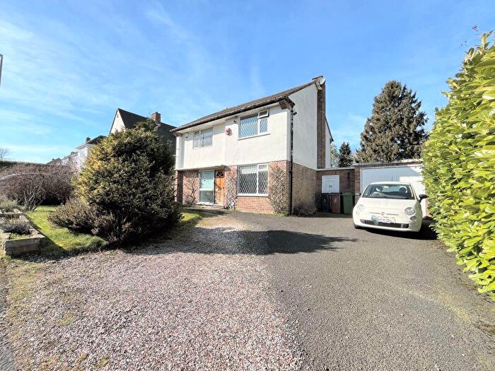 3 Bedroom Detached House For Sale In Thornhill Park, Streetly, Sutton Coldfield, B74