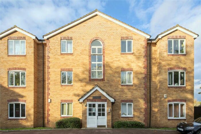 2 Bedroom Flat To Rent In Billet Road, Walthamstow, London, E17