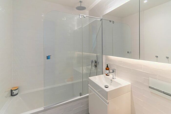 Studio To Rent In - Queen's Road, Reading, RG1