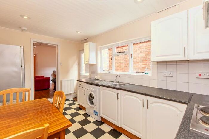 5 Bedroom Terraced House To Rent In Henry Road, Oxford OX2