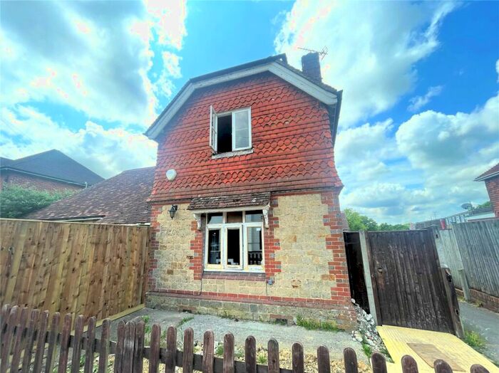 3 Bedroom Semi-Detached House To Rent In Midhurst Road, Fernhurst, Haslemere, West Sussex, GU27