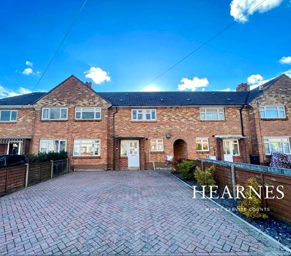 3 Bedroom Terraced House For Sale In Hawkins Road, Poole, BH12