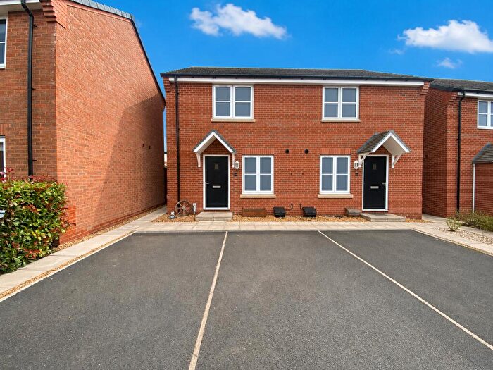 3 Bedroom Semi-Detached House For Sale In Pickering Croft Place, Crewe, CW1