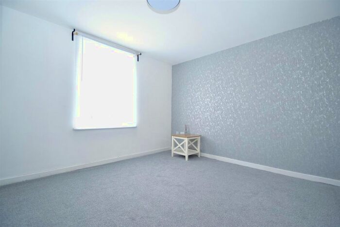 1 Bedroom Flat To Rent In Hartington Court, Durham Road, Gateshead, NE8