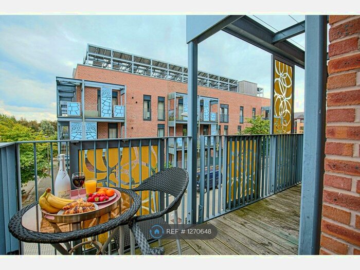 2 Bedroom Flat To Rent In Columbia Place, Campbell Park, Milton Keynes MK9