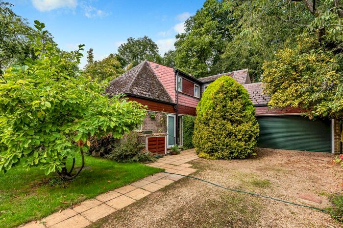4 Bedroom Detached House For Sale In Checkendon, Reading, Berkshire, RG8