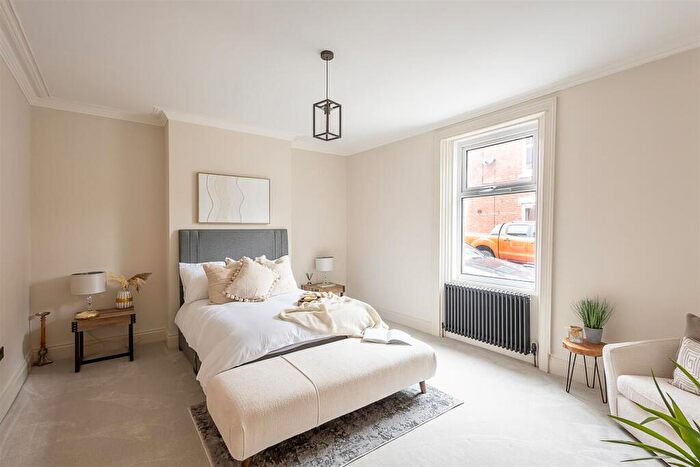 1 Bedroom Flat For Sale In Field Street, South Gosforth, Newcastle Upon Tyne, NE3