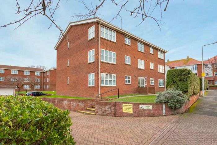 2 Bedroom Flat To Rent In Cornwall Gardens, Cliftonville, Margate, CT9