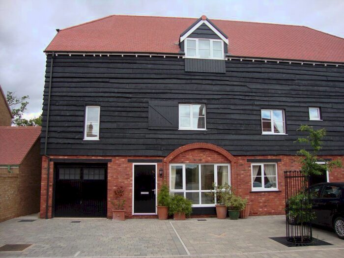 4 Bedroom Property To Rent In Swindon Road, Swindon, SN1