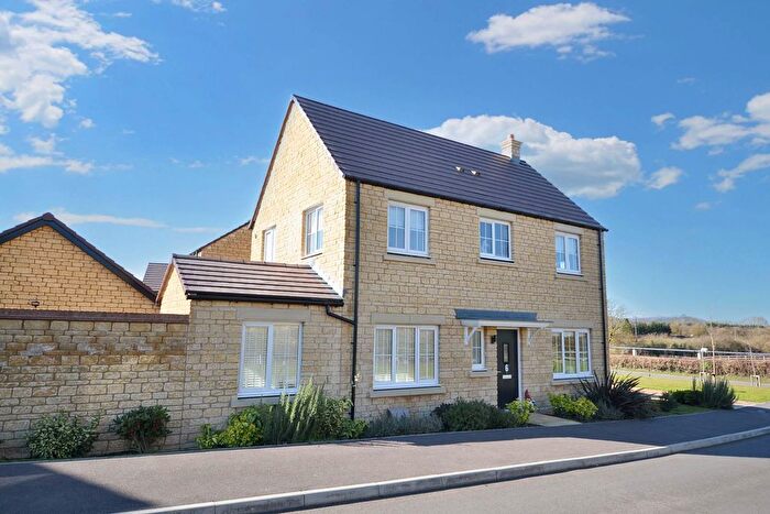 3 Bedroom Detached House For Sale In Brentyard Close, Alderton, Tewkesbury, Gloucestershire, GL20