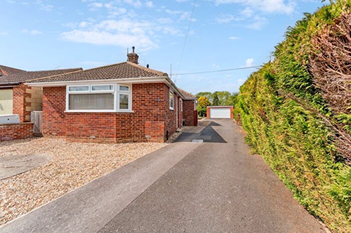 3 Bedroom Detached Bungalow For Sale In Field Close, Kidlington, OX5