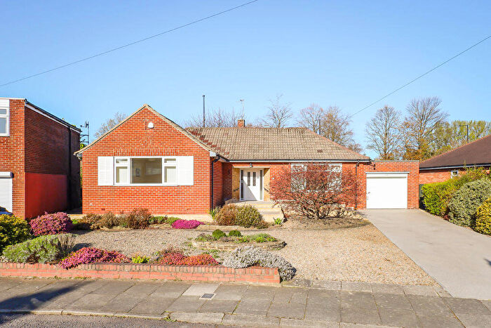 3 Bedroom Detached Bungalow For Sale In Easedale Avenue, Melton Park, Gosforth, Newcastle Upon Tyne, NE3