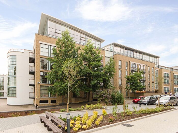 2 Bedroom Flat To Rent In Goat Wharf, Brentford, London, TW8