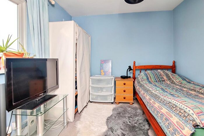 3 Bedroom Terraced House For Sale In Barnack Road, Stamford, PE9