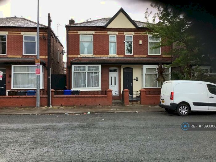 2 Bedroom Semi-Detached House To Rent In Seaford Road, Salford, M6