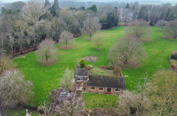 3 Bedroom Detached Bungalow For Sale In Glebe Road, Great Carlton, LN11