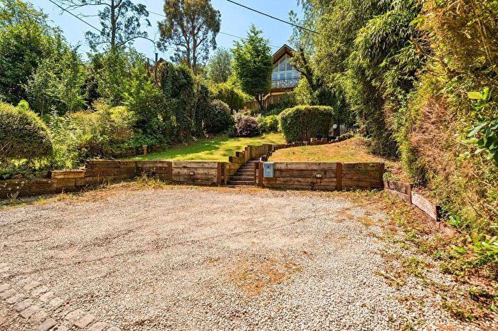4 Bedroom Detached House For Sale In Marley Lane, Haslemere, GU27