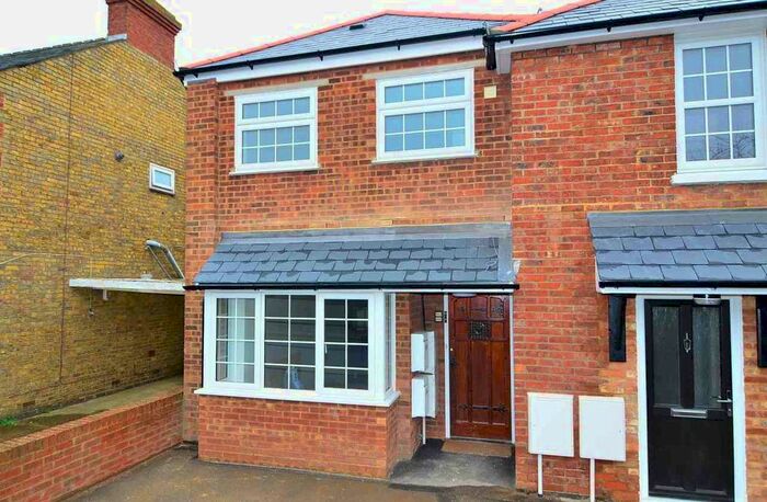 1 Bedroom Flat To Rent In Albemarle Road, Willesborough, Ashford, TN24