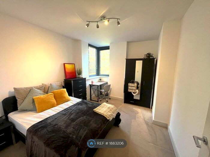 1 Bedroom Flat To Rent In Kings Road, Reading, RG1