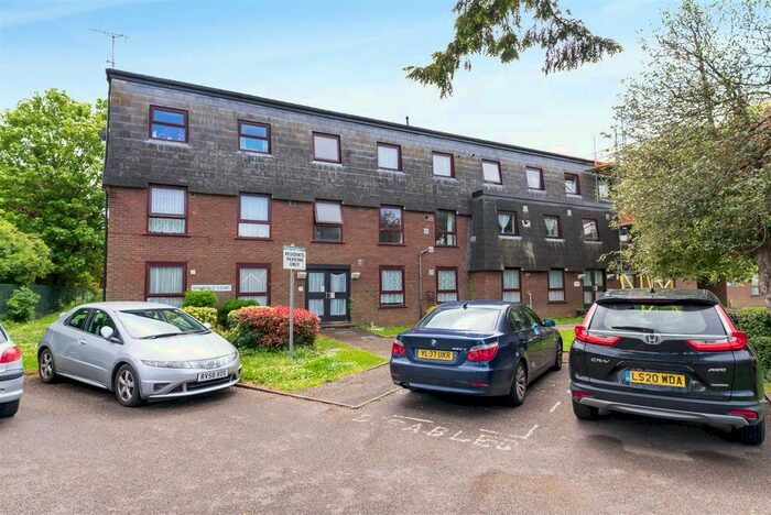 2 Bedroom Flat To Rent In Shawfield Court, Church Road, West Drayton, UB7
