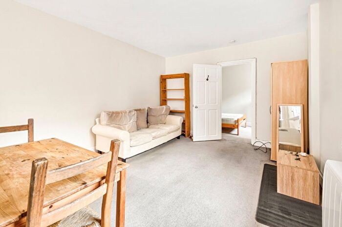 1 Bedroom Bungalow To Rent In Dawes Road, London, SW6