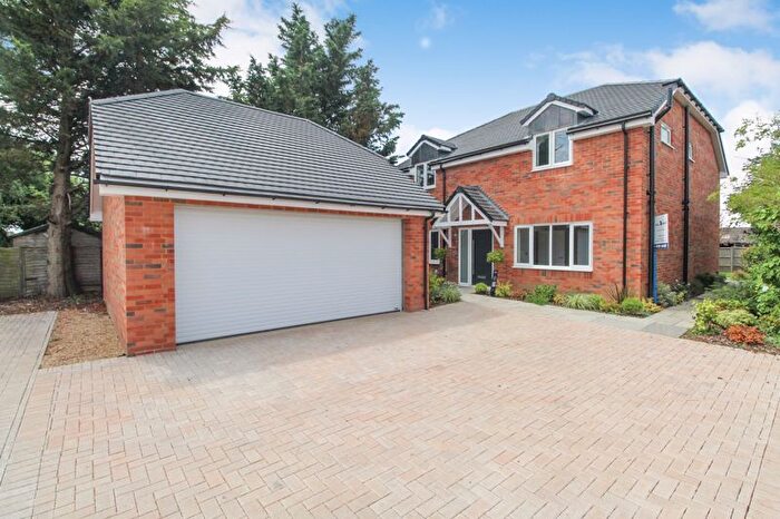 4 Bedroom Detached House For Sale In Bedford Road, Great Barford, MK44