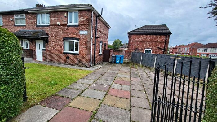 3 Bedroom Semi-Detached House To Rent In Maycroft Avenue, Withington, Manchester, M20
