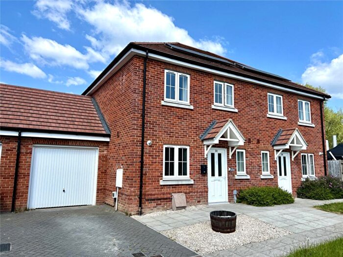 3 Bedroom Semi Detached House For Sale In Halifax Close, Guildford, Surrey, GU3