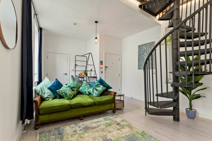 1 Bedroom Apartment To Rent In Sandgate Road, Folkestone, CT20