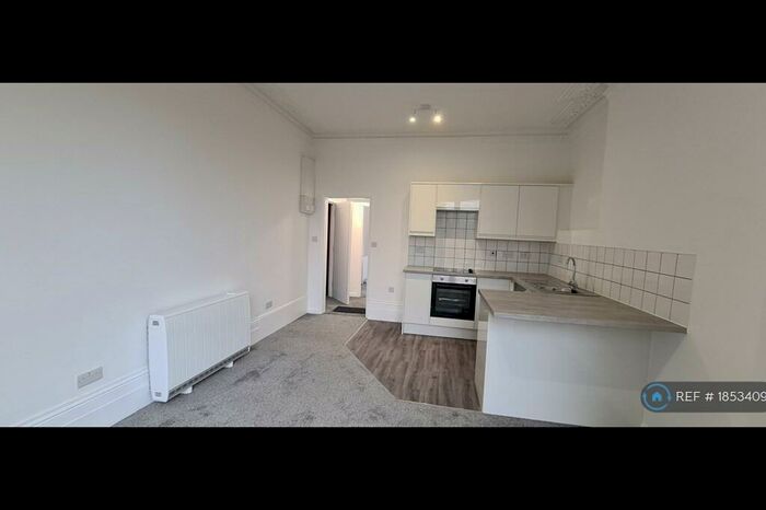 1 Bedroom Flat To Rent In Windmill Street, Gravesend, DA12