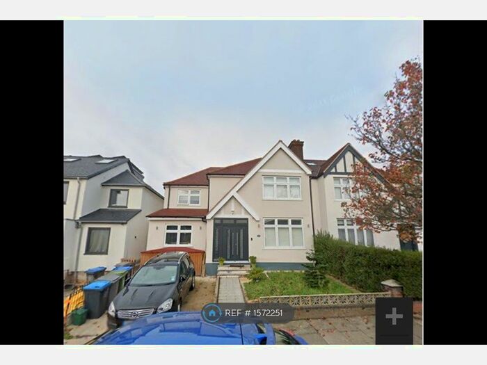 4 Bedroom Semi-Detached House To Rent In Gladstone Park Gardens, London, NW2