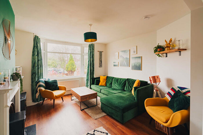 5 Bedroom Semi Detached House For Sale In Ellesmere Road, Brislington, Bristol, BS4