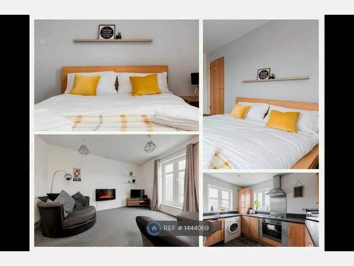 2 Bedroom Flat To Rent In Moorefields View, Stoke-On-Trent, ST6