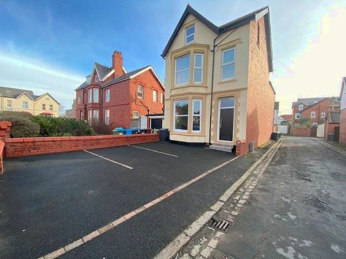 2 Bedroom Flat To Rent In Victoria Road, Lytham St. Annes, Lancashire, FY8