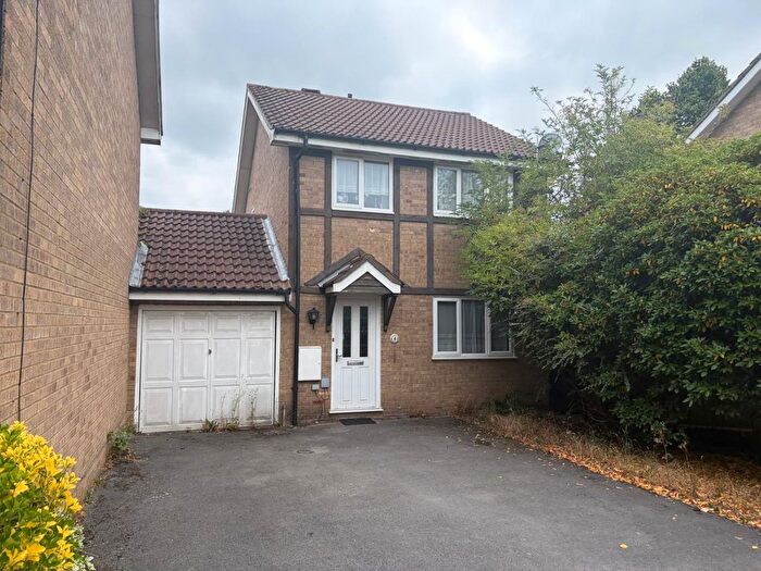 5 Bedroom Detached House To Rent In Caddy Close, Egham, Surrey, TW20