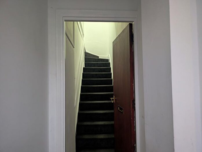 1 Bedroom Flat To Rent In Hertford Road, London, N9