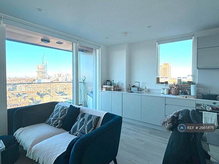 2 Bedroom Flat To Rent In Kitson House, London, E3