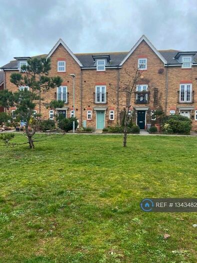 4 Bedroom Terraced House To Rent In Westview Close, Peacehaven, BN10