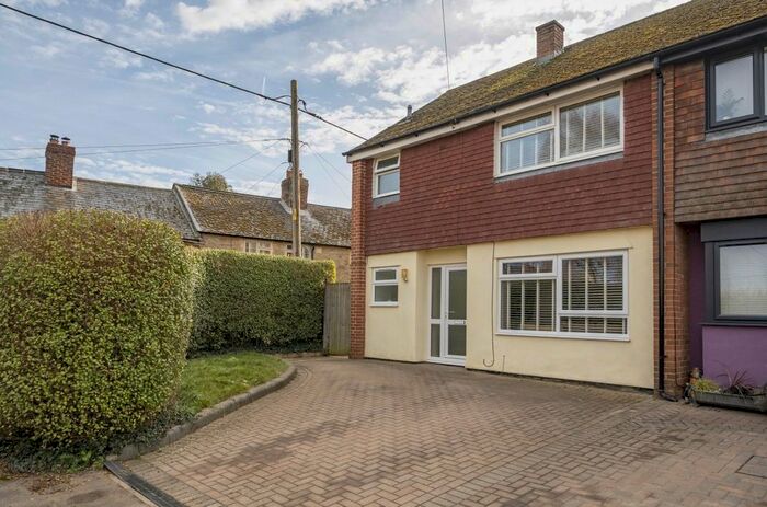 3 Bedroom End Of Terrace House For Sale In Hinton Waldrist, Faringdon, SN7
