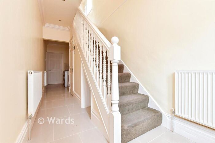 4 Bedroom Link Detached House For Sale In King Street, Margate, Kent, CT9