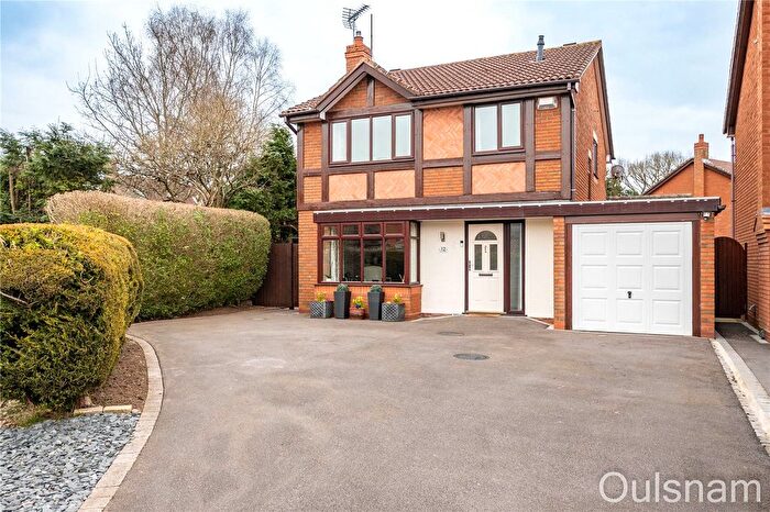 4 Bedroom Detached House For Sale In Oasthouse Close, Stoke Heath, Bromsgrove, Worcestershire, B60
