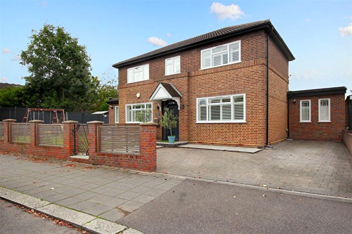 4 Bedroom Property To Rent In Iveagh Avenue, NW10