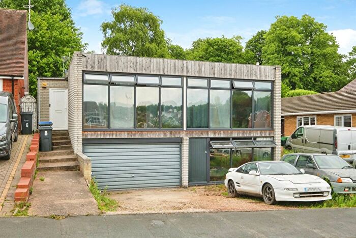 3 Bedroom Detached House For Sale In Wrottesley Road, Birmingham, B43
