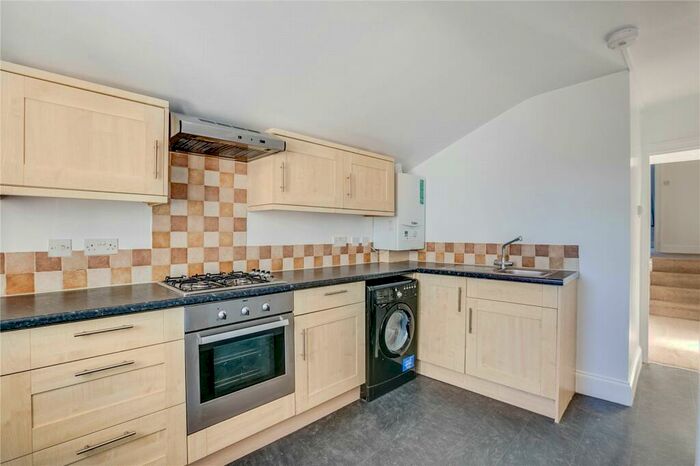 1 Bedroom Flat To Rent In White Hart Lane, Barnes, SW13