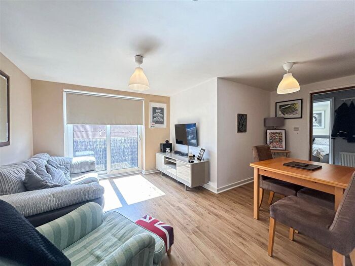 2 Bedroom Flat For Sale In Opera House, Derby Street, Weymouth, DT4